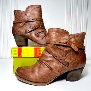 BareTraps Womens Boots -“Roma” 2.25” Heel-Color: brown, size 8.5
